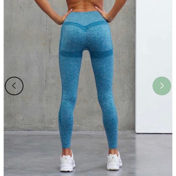 Lazuli Label Scrunch V-Seam Recycled Leggings- Teal Small - Picture 2 of 3